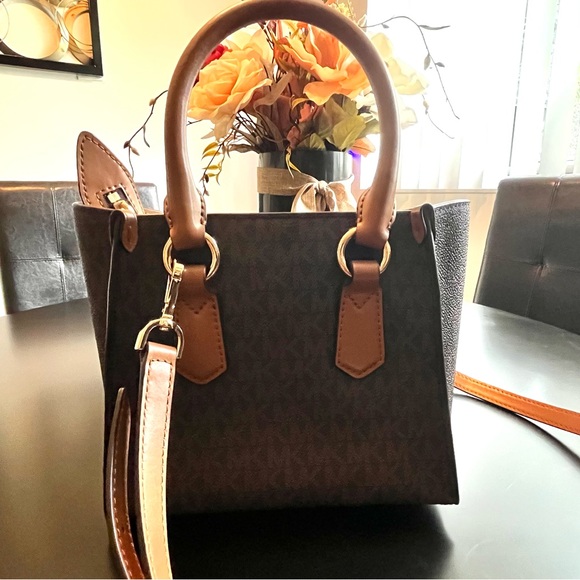 Michael Kors Extra Small Bag - Picture 2 of 5